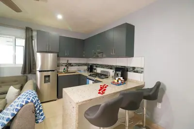 Una cocina o zona de cocina en Hermoso Apartamento para 2 personas, a 10 min en vehículo del Zócalo de Oaxaca