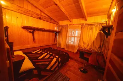 Zona de estar de Canto del Bosque Santuario de las luciernagas