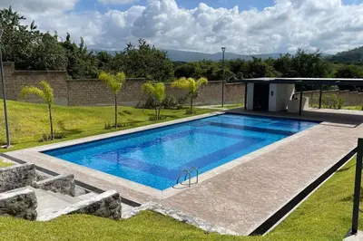 Piscina en o cerca de nuevo cómodo y amplio departamento 2 albercas