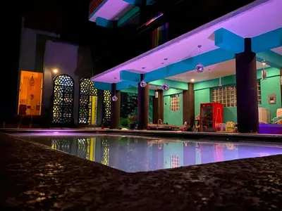 Piscina en o cerca de Confetti Pool Club