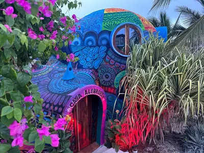 Jardín al aire libre en Beachfront Paradise Boutique Hotel - Alebrijes Jacuzzi Suits