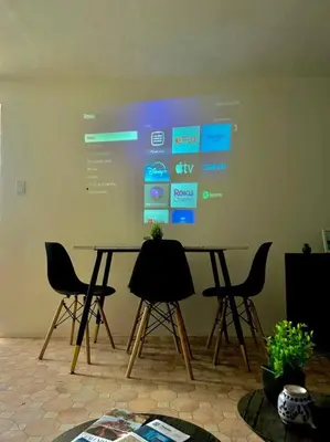 Una televisión o centro de entretenimiento en Bonito y acogedor loft en zona céntrica de Puebla