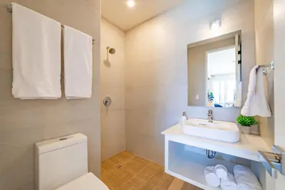 Un baño de 3044 - Playa Sur Santa Cruz 301