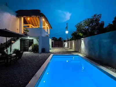 Piscina en o cerca de Villa a 5 min a playa Zicatela con Alberca,Terraza y Starlink