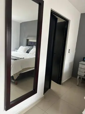 Plano de Comfy House with Heated Pool