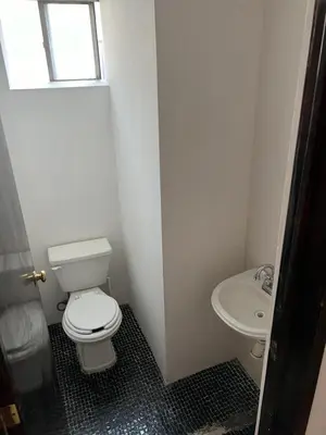 Un baño de BORAR PRUEBa