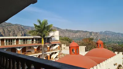 Vista general de una montaña o vista desde el hotel
