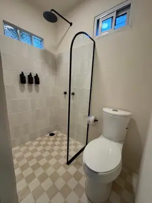 Un baño de La puntaSurf