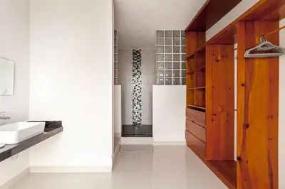 Plano de CASA VS Casa nueva con alberca jacuzzi y jardín