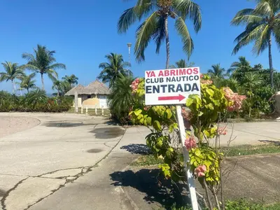 Certificado, premio, señal o documento que está expuesto en CaprichoMarina