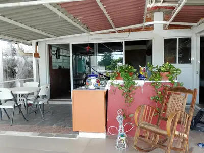 Un balcón o terraza de Bien ubicado, cerca de todo