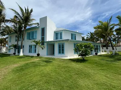 Jardín al aire libre en Casa Playa Infinita
