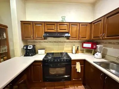 Una cocina o zona de cocina en Yoo House - Hab6