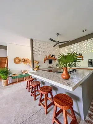 Una cocina o zona de cocina en Puerto Escondido Pool, Beach Club, Starlink WiFi & AC