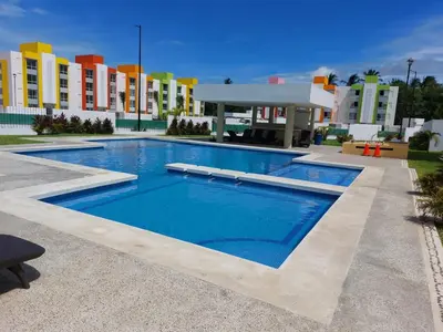 Plano de Hermoso departamento con alberca