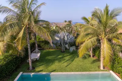 Piscina en o cerca de Casa Naa - La Flia Beach House Luxury