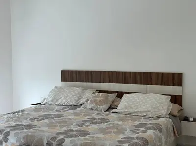 Cama o camas de una habitación en Casa Lomas de la rioja climatizada y con wifi para hasta 10 personas