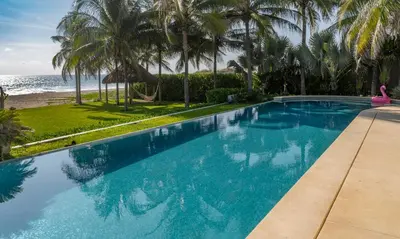 Piscina en o cerca de Casa Mona - Beachfront Luxury Villa - Verified Listing