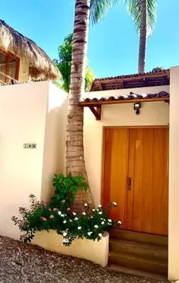 Plano de Casa cerca de la playa, piscina, starlink