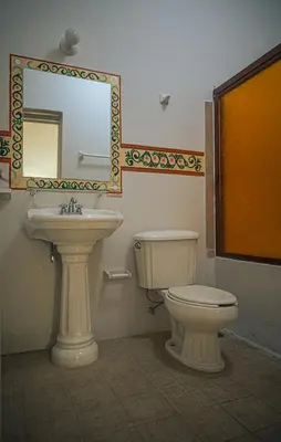 Un baño de Hotel Montecillo