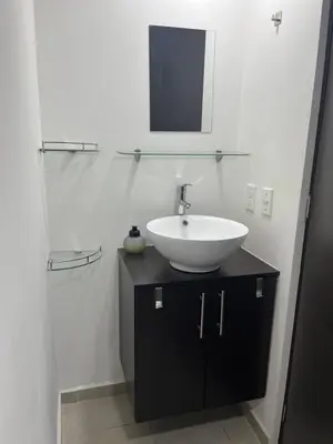 Un baño de Aeropuerto Pantitlán CDMX