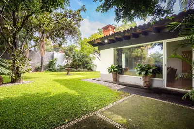Jardín al aire libre en Family-Friendly Oasis with Pool in Cuernavaca