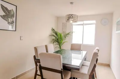 Zona de estar de Home in Gated Community near Valquirico & Airport