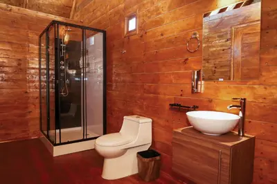 Un baño de Riverside Hotel Chachalacas