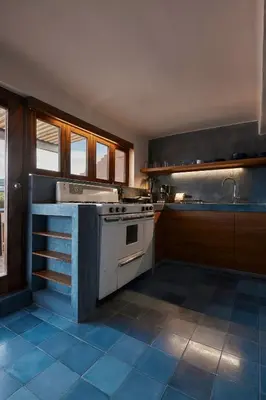 Una cocina o zona de cocina en Casa Alta Vista Terraza diseno ubicacion AC