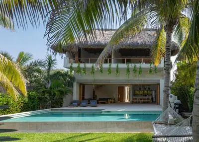 Piscina en o cerca de Casa Guia - La Flia Beach House Luxury