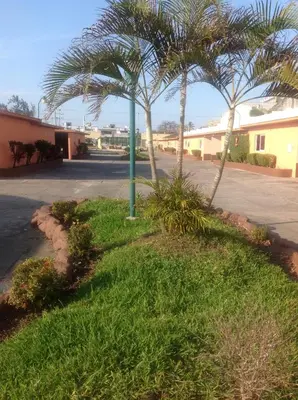 Jardín al aire libre en Hotel Rio Inn