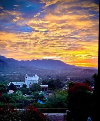 Paisaje cerca de este hotel