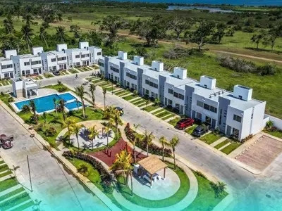Piscina en o cerca de casa con club de playa