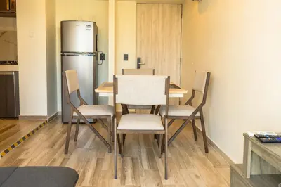 Una cocina o zona de cocina en Cozy Apartment 2 Bedrooms Amenities