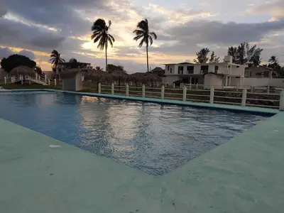 Piscina en o cerca de La Playita