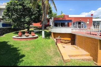 Jardín al aire libre en Amplia casa para fin de semana