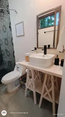 Un baño de EXCLUSIVE OCEANFRONT Casa Di Luca