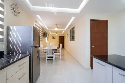 Una cocina o zona de cocina en Departamento a 2 minutos de la playa