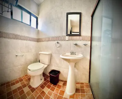 Un baño de Quinta Araucarias