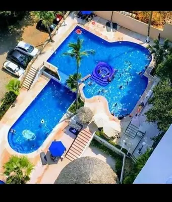Piscina en o cerca de Vista a la isla