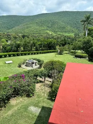 Vista general de una montaña o vista desde la villa