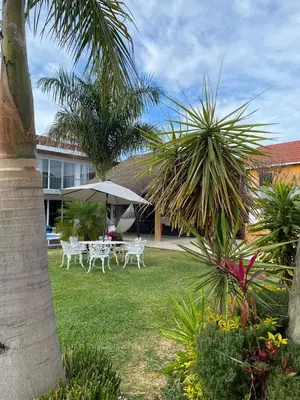 Jardín al aire libre en Hermosa Quinta Arcangeles