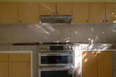 Una cocina o zona de cocina en Casita Perla Sustainable Villa with Mountain View, Long Pool, King, Grill