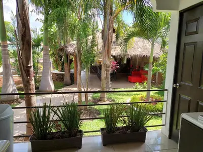 Jardín al aire libre en Casa Esperanza