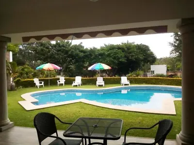 Piscina en o cerca de Los Amates