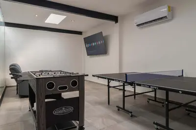 Instalaciones para jugar al ping pong en Apartment with pool 3 beds in Acapulco o alrededores