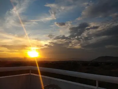 Amanecer o atardecer desde la casa o chalet o alrededores
