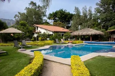 Piscina en o cerca de Posada La Presa