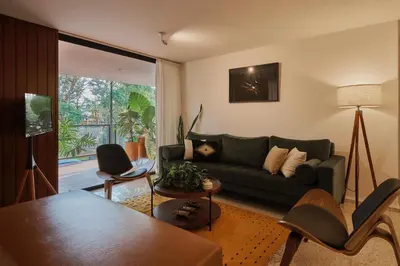 Zona de estar de 21 Wonderful apartment location design balcony