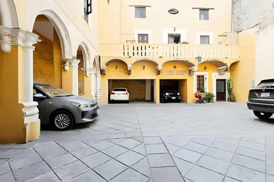 Plano de 17th Century “Casa de la Virgen” | 5Beds + Parking